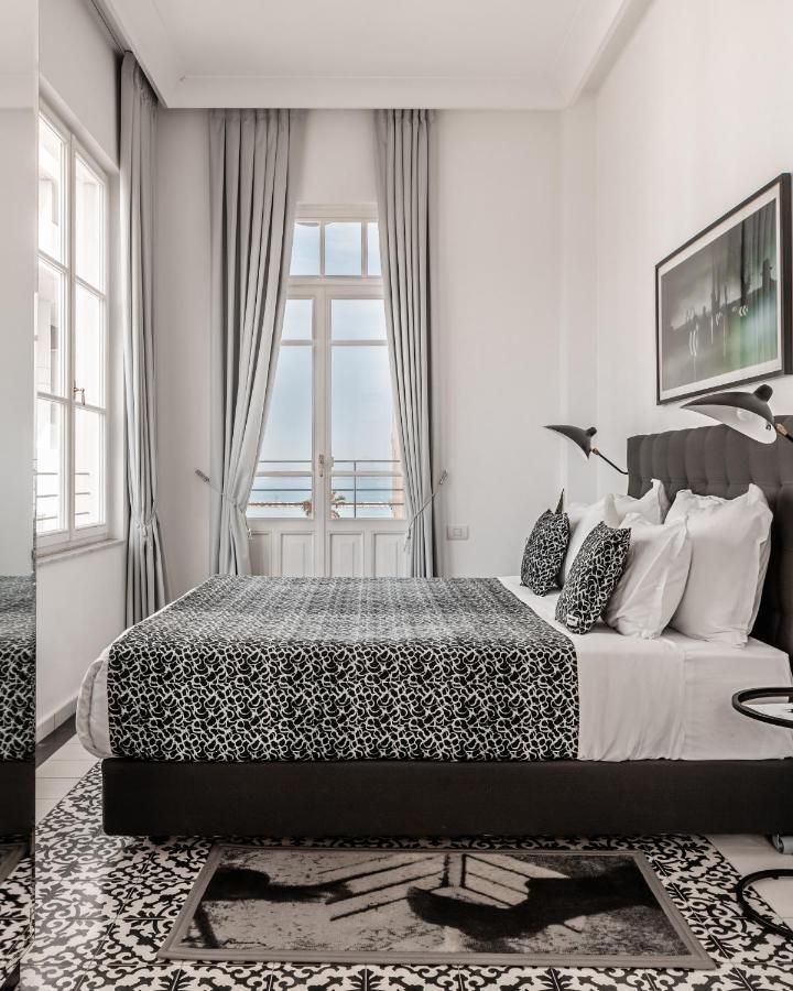 Hotel Renoma Tel Aviv Esterno foto
